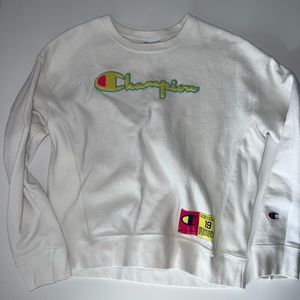 Champion Crewneck, Size Medium
